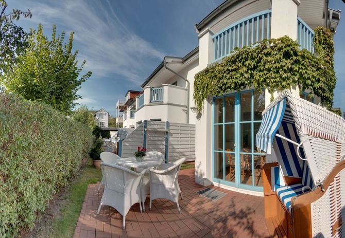 Ferienwohnung in K&uuml;hlungsborn - Familie Schmidt - Terrasse