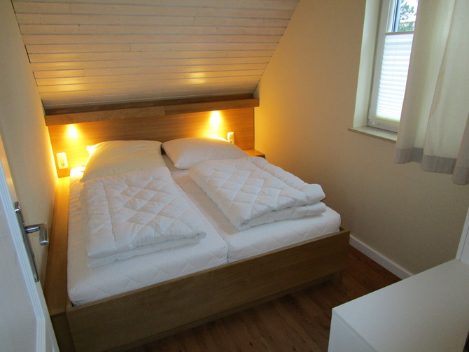 Ferienwohnung in Börgerende - Haus Ostseeblick Möwe - Schlafzimmer 1 mit Doppelbett