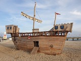 Ferienwohnung in Großenbrode - Haus Meerblick Whg. 3 - Piratenschiff am Strand