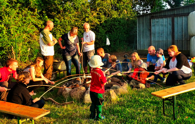 Ferienwohnung in Grube - Ferienhof Stoldt - Stockbrot Grillen