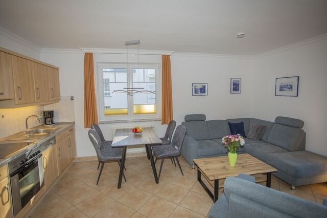 Ferienwohnung in Sellin - Ferienhaus zum Südstrand App. 1 - Bild 3