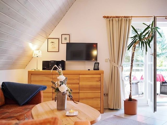 Ferienwohnung in Zingst - Ferienhaus Weinhardt - Whg. 1 - Bild 2