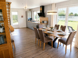 Ferienhaus in Fehmarn OT Staberdorf - Reetdachhaus 4, inkl. 2 Parkpl&auml;tze - Bild 2
