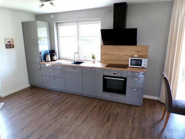 Ferienhaus in Fehmarn OT Staberdorf - Reetdachhaus 4, inkl. 2 Parkpl&auml;tze - Bild 5