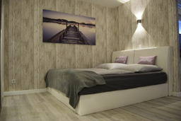 Hinzmann, Hilke & Frank: App. "Hafenpromenadenblick" (Nr. 6402) im "Haus Drachen"