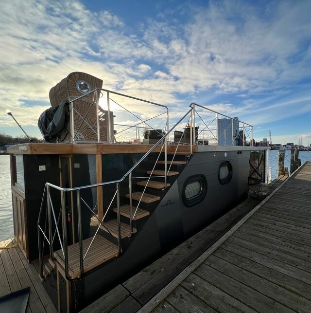 Ferienwohnung in Heiligenhafen - Traum-Hausboot "Mountainstreet 29" mit f&uuml;hrerscheinfreiem Motorboot - Bild 15