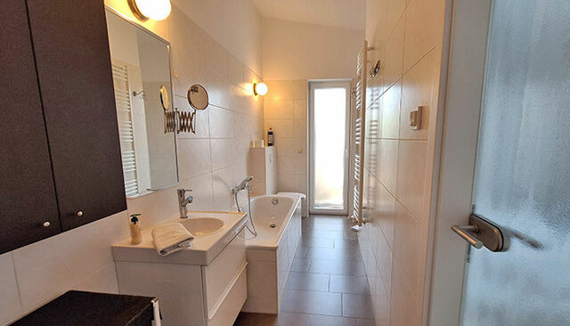 Ferienwohnung in Heringsdorf - Anna**** Whg2 BRINKMANNHAUS 4-Sterne - viel Platz strandnah Sauna Terrasse Grill - Bild 12