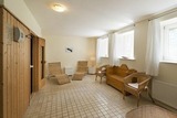 Ferienwohnung in Neuenkirchen (R&uuml;gen) - R&uuml;gen Ferienwohnung 7 am Wasser Gut Grubnow mit Balkon WLAN und Sauna - Bild 7