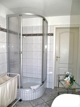 Ferienwohnung in Ostseeheilbad Zingst - Birkmaase 12 Kapit&auml;nshaus Jacqueline 4-Sterne Komfort FeWo im EG rechts - Bild 6