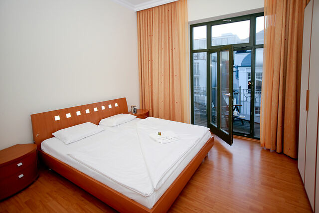 Ferienwohnung in K&uuml;hlungsborn - Villa Laura - 42-05 - Bild 3