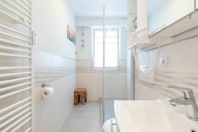 Ferienwohnung in Sellin - Fewo 510, Seepark Sellin - Bild 3