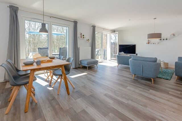 Ferienwohnung in Sellin - Haus Waldidyll, Vergissmeinnicht - Bade- & Erlebniswelt t&auml;glich inklusive - Bild 2